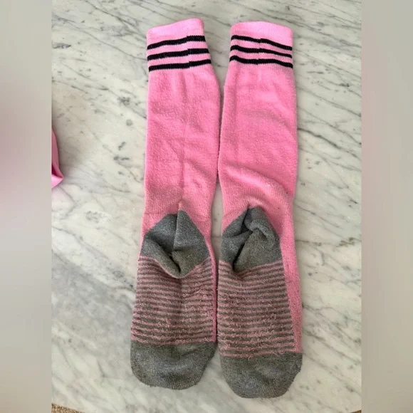 Adidas Inter Miami Home Jersey (Pink) socks included - Picture 8 of 8